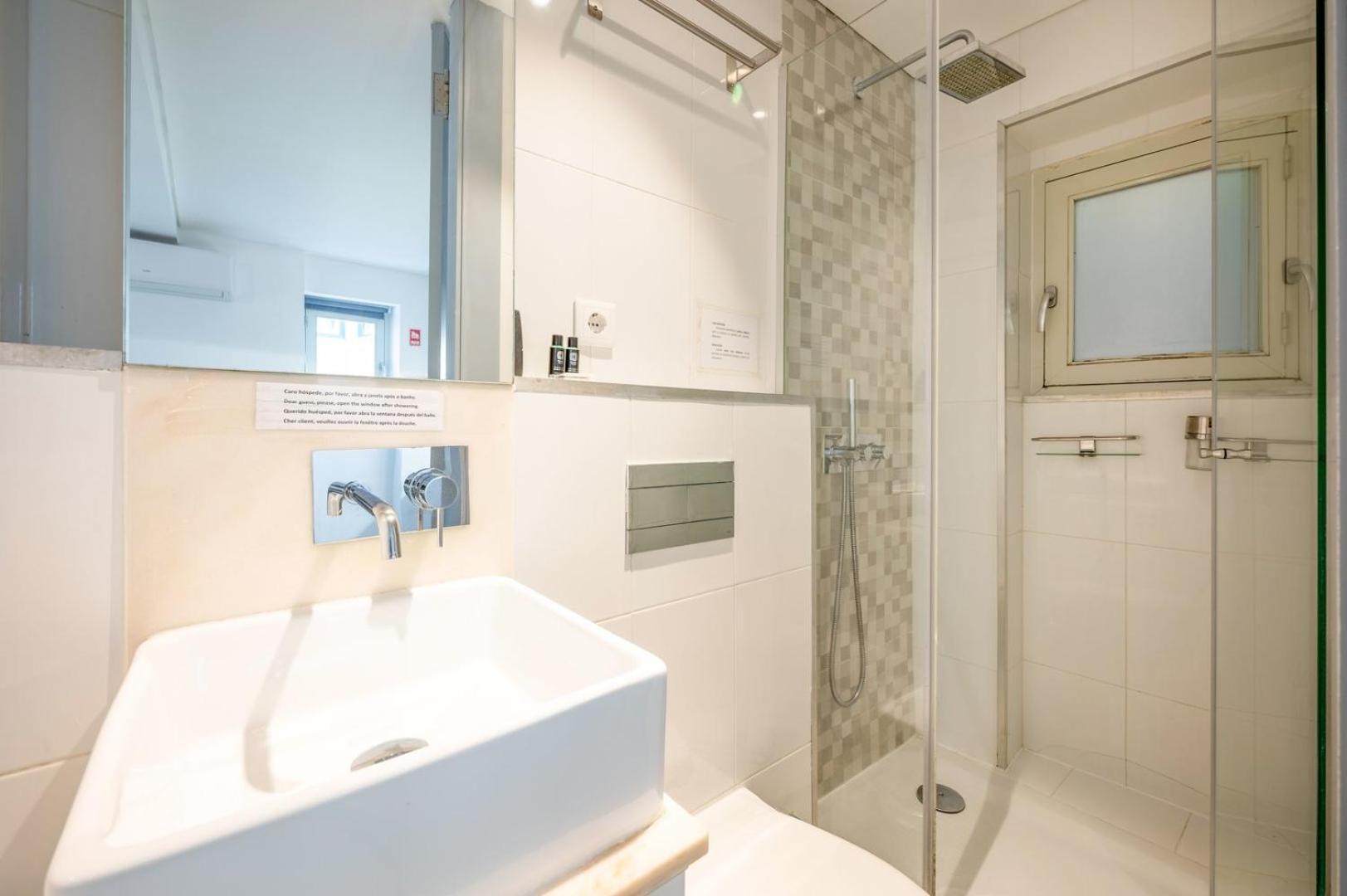 Guestready - Alfama Modern Loft Apartment Lisbon